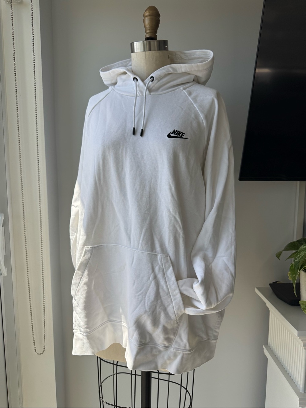 Nike White Men’s Crewneck Pullover Hoodie